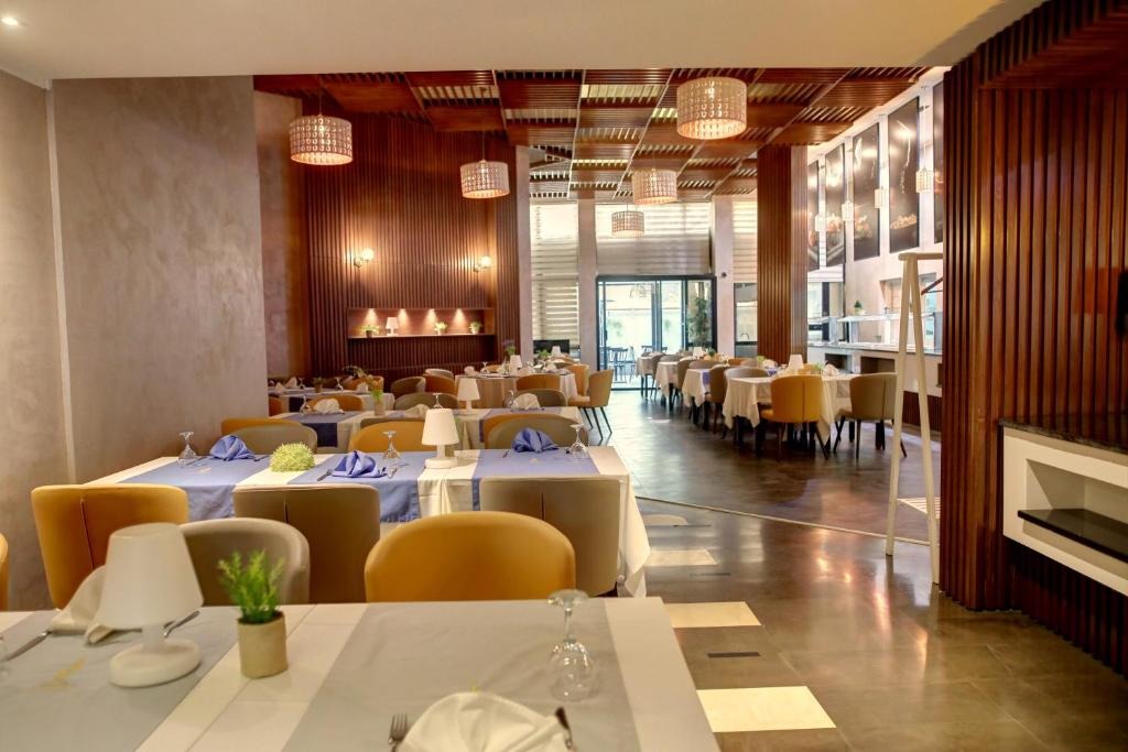 هتل لاک لمان